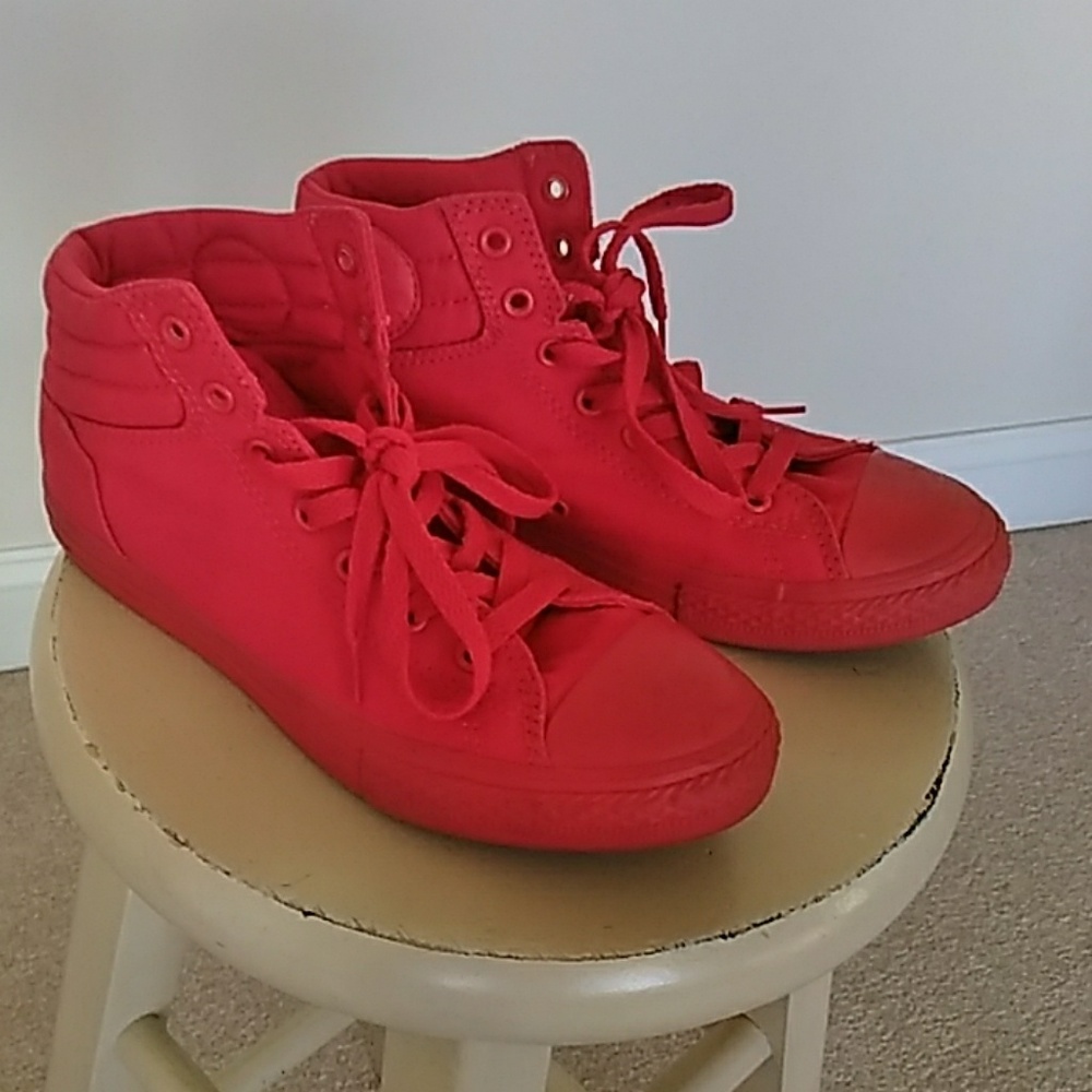 Red kid's Converse